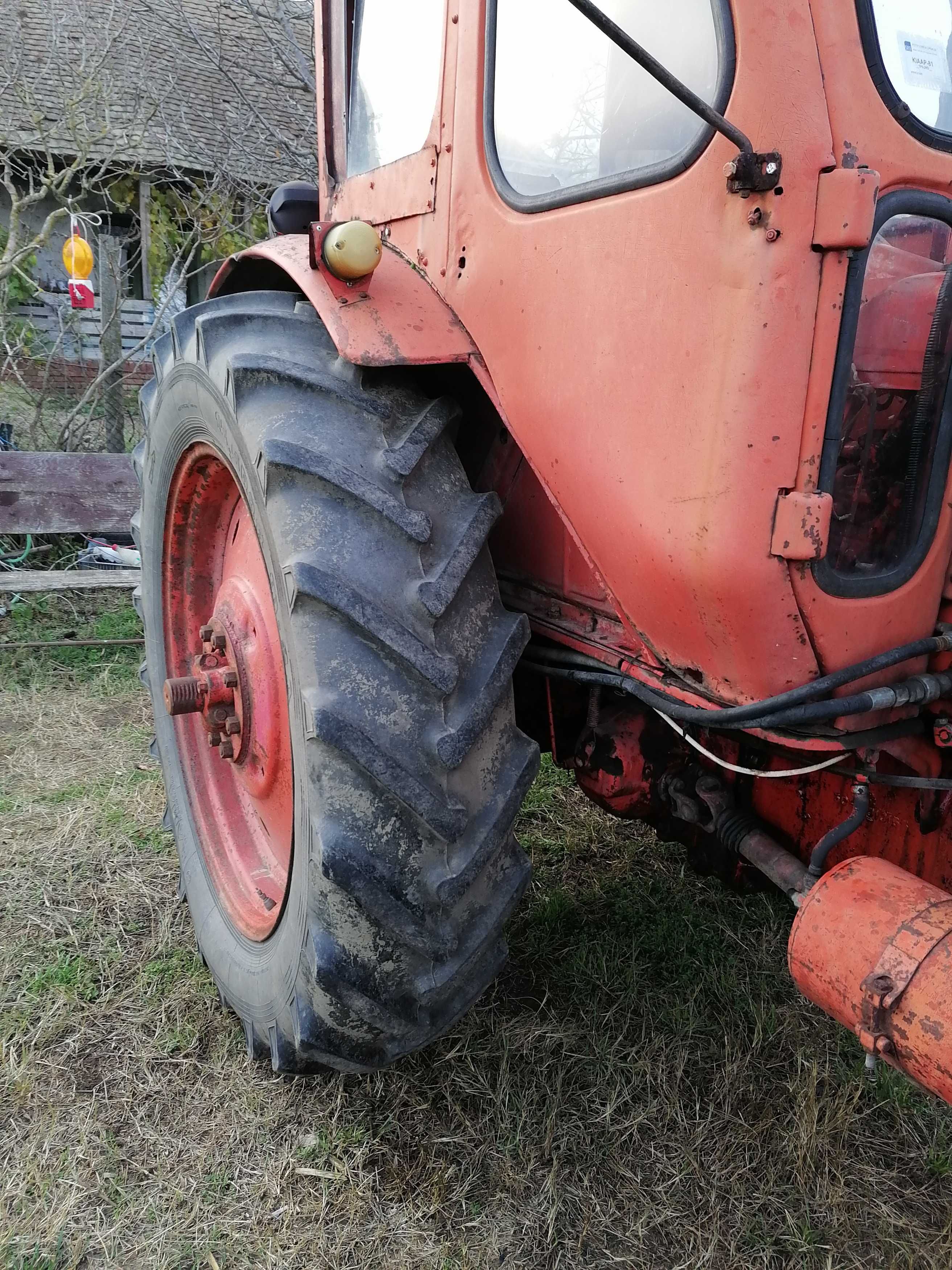 Tractor Belarus 80cause 4x4