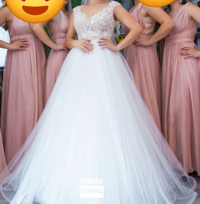 Rochie mireasa cu voal mediu