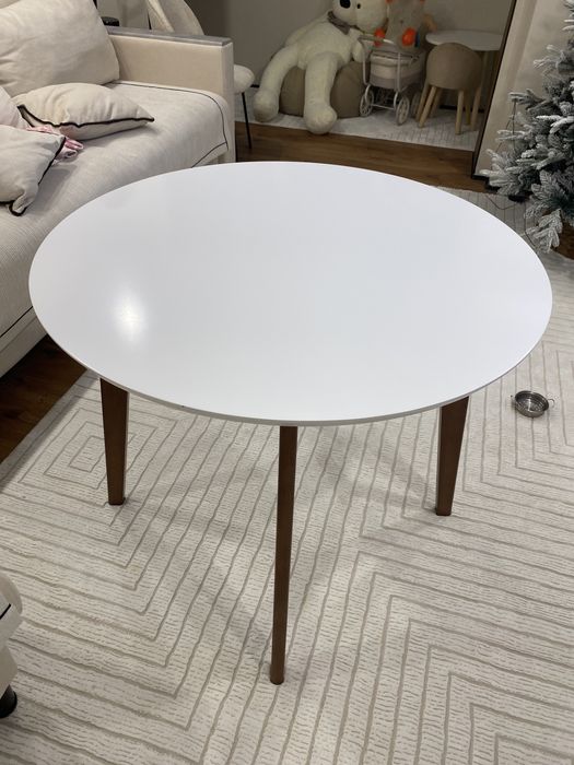 Продом кухонный стол 90 см