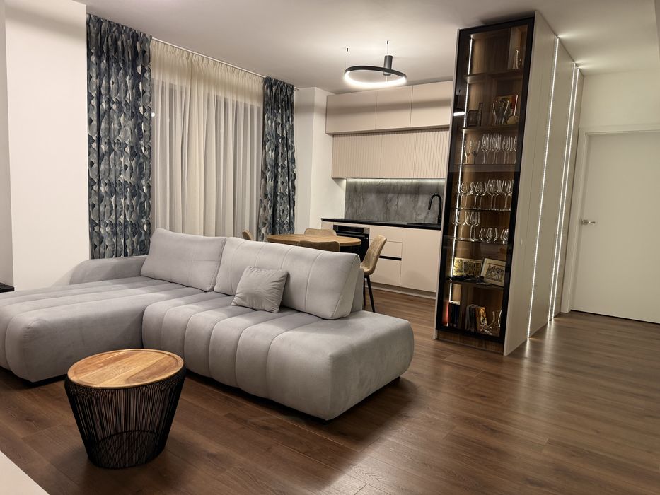 Apartament 4 camere decomandate la cheie Liberty Residential
