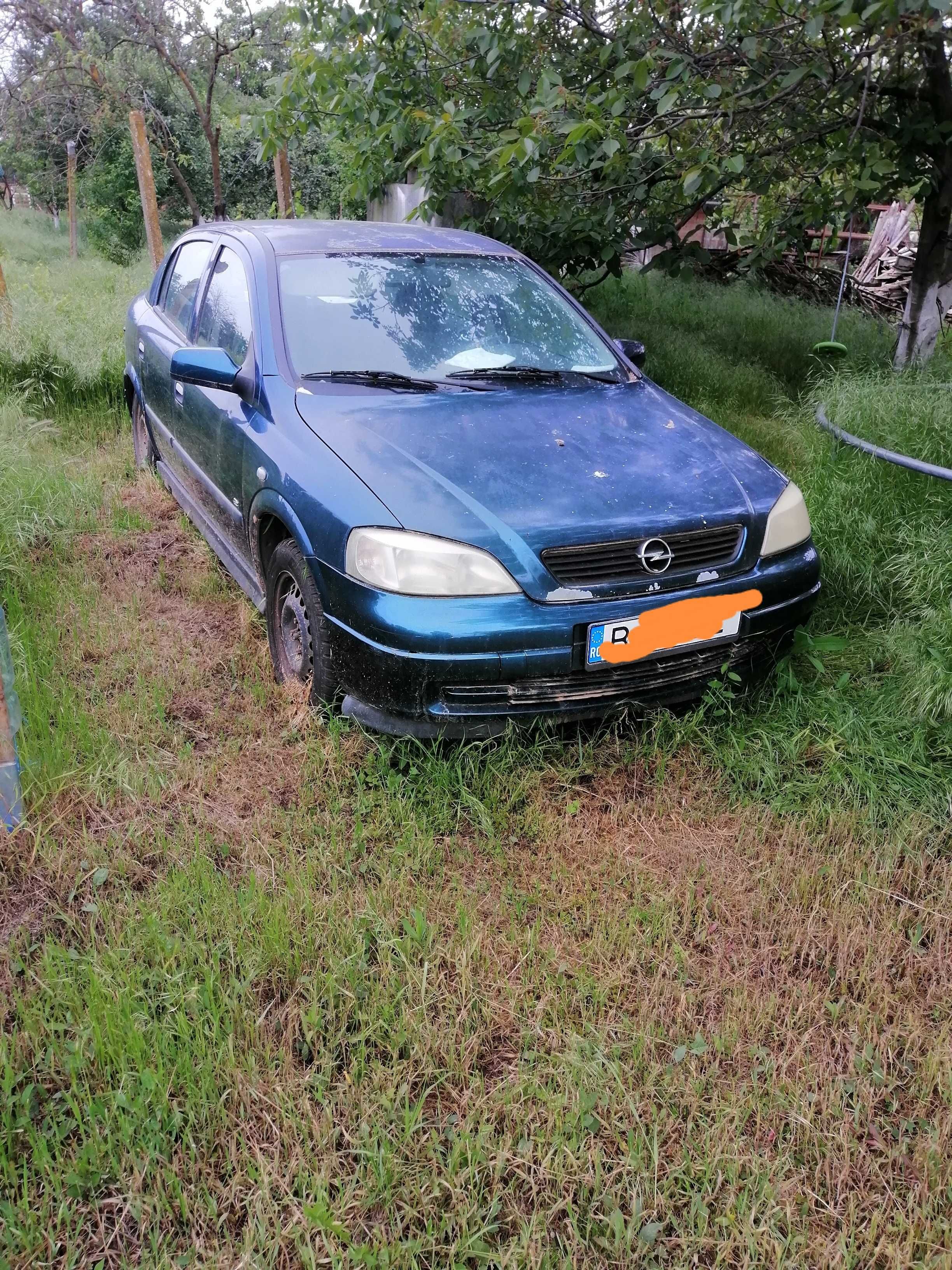 Opel 1.4 benzină 2008