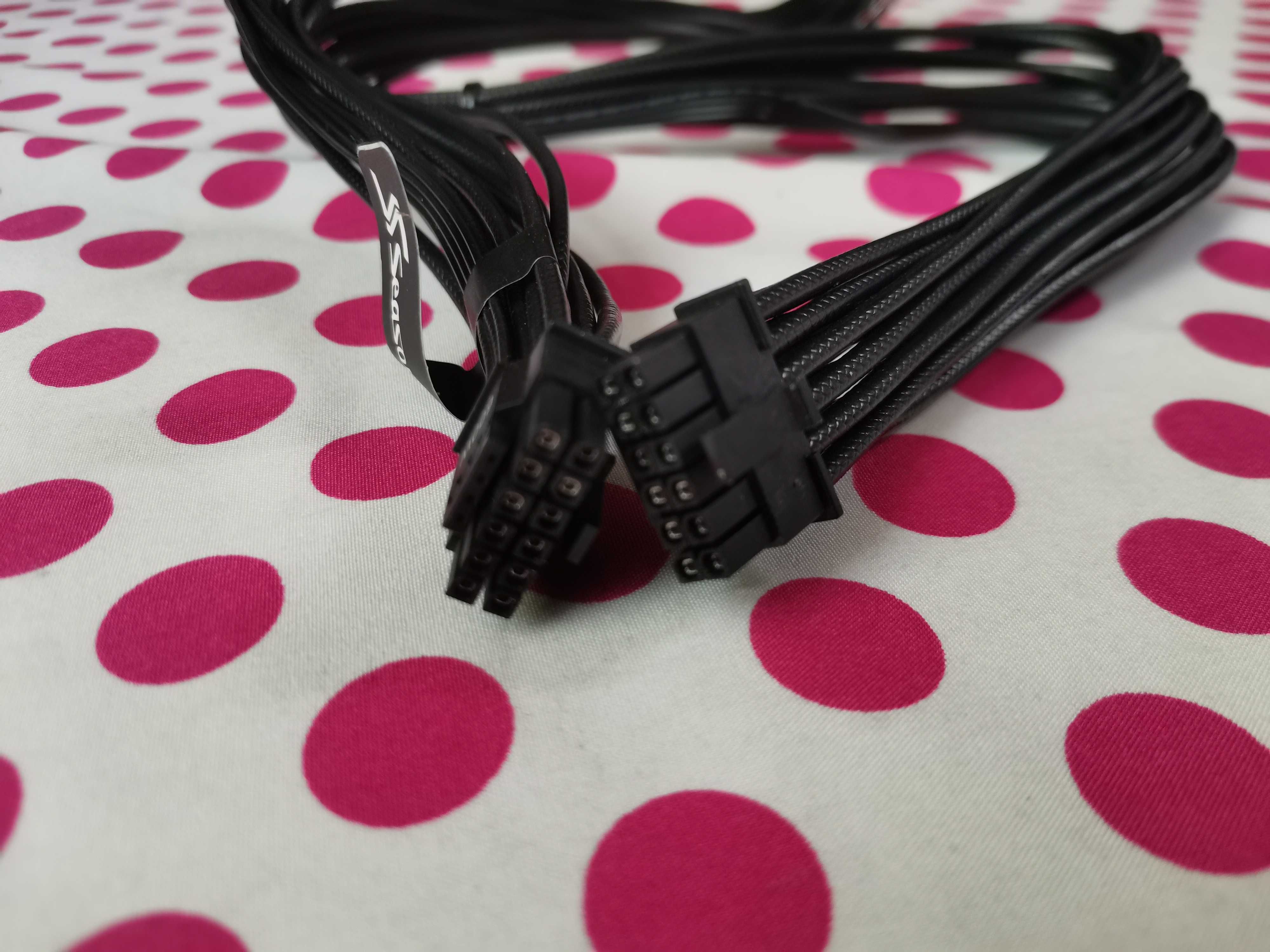 Cablu Seasonic 2x 8-Pin PCIe - 1x 16-Pin PCIe 5.0 12VHPWR.