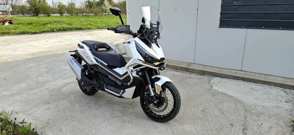 Maxi scuter Adventure Touring Zontes 368G, iunie 2025
