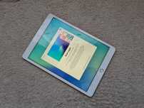 Apple iPad 7th Gen / A2197 - piese / display - stare foarte buna