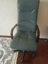Кресло кожанное для офиса