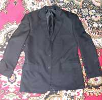 Продаю хороший пиджак местного производства черного цвета, классика