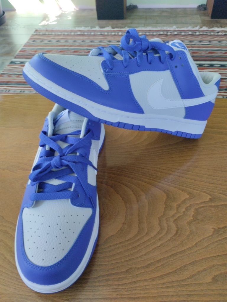 Nike dunk low сникърси