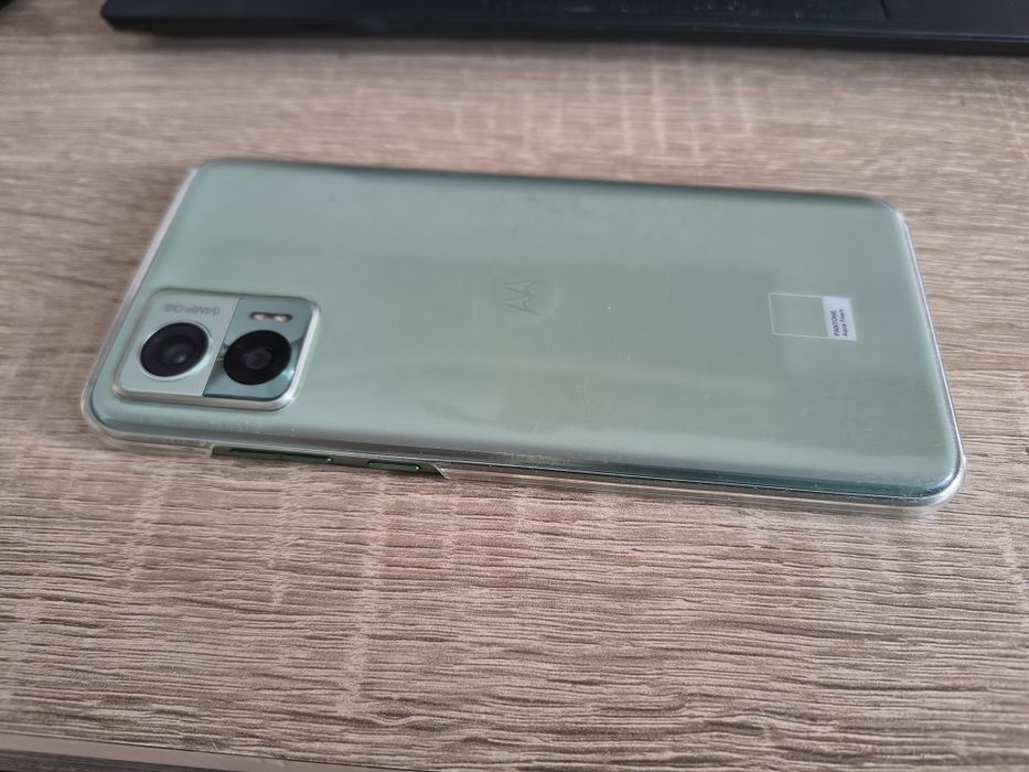 Telefon Motorola 30 neo ca nou