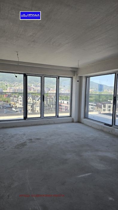 Просторен тристаен апартамент в Гоце Делчев с АКТ 16!