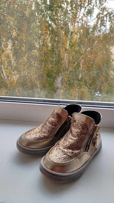 Осенние ботинки на девочку