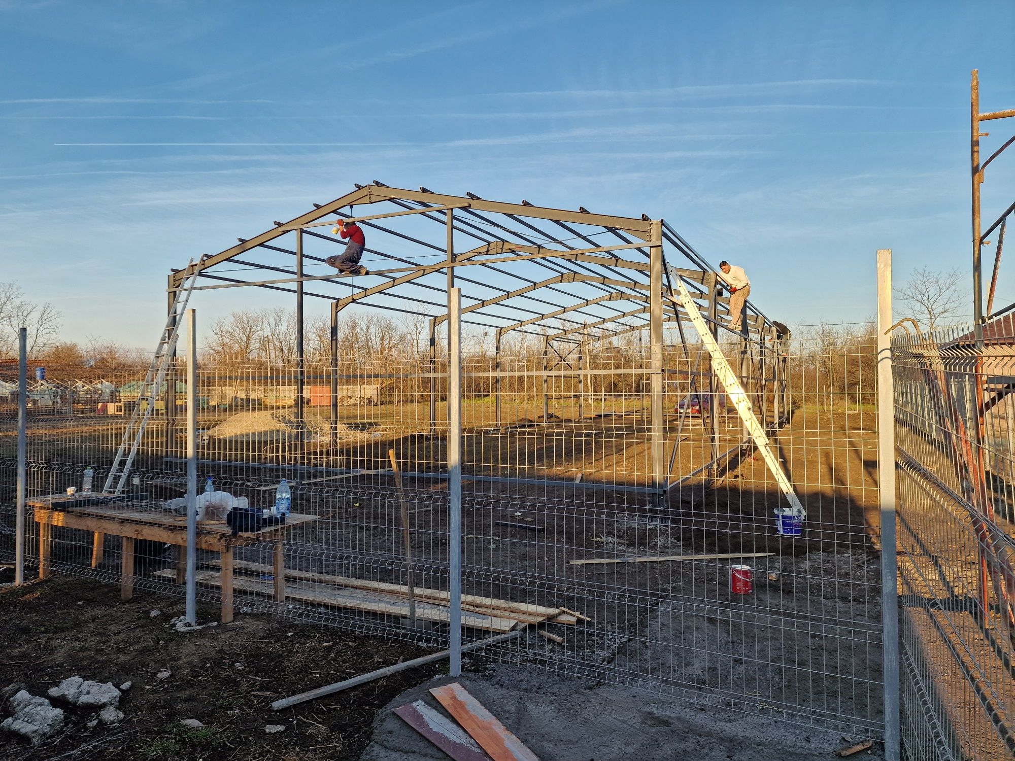 Structurale hala metalice montaj sau fara montaj ce include ferme,Sta