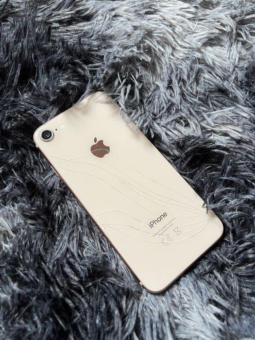 Iphone 8 gold 64gb neverlock