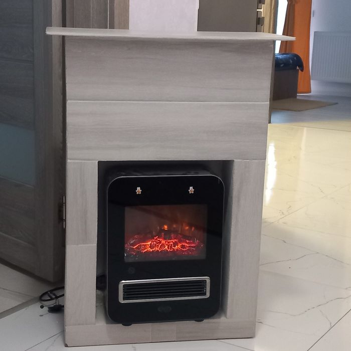 Șemineu electric cu suport din polistiren