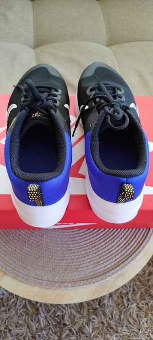 Нови маратонки NIKE DOWNSHIFTER 12, размер 38.5