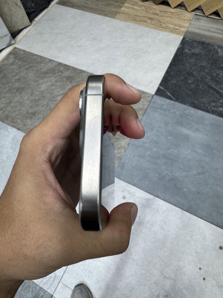Iphone 15 pro 128 gb