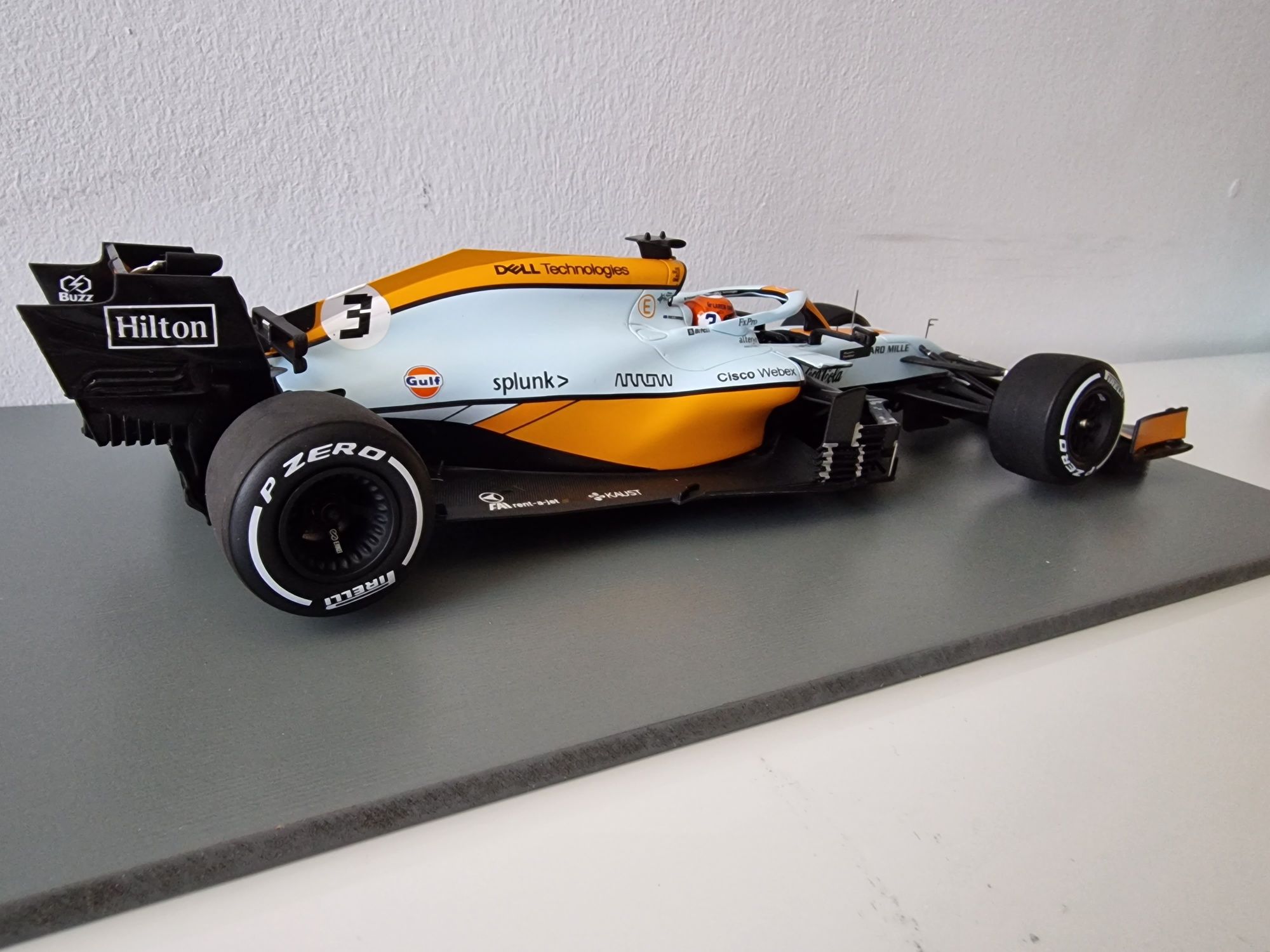 Macheta Formula 1 McLaren MCL35 Ricciardo 1/18 Spark