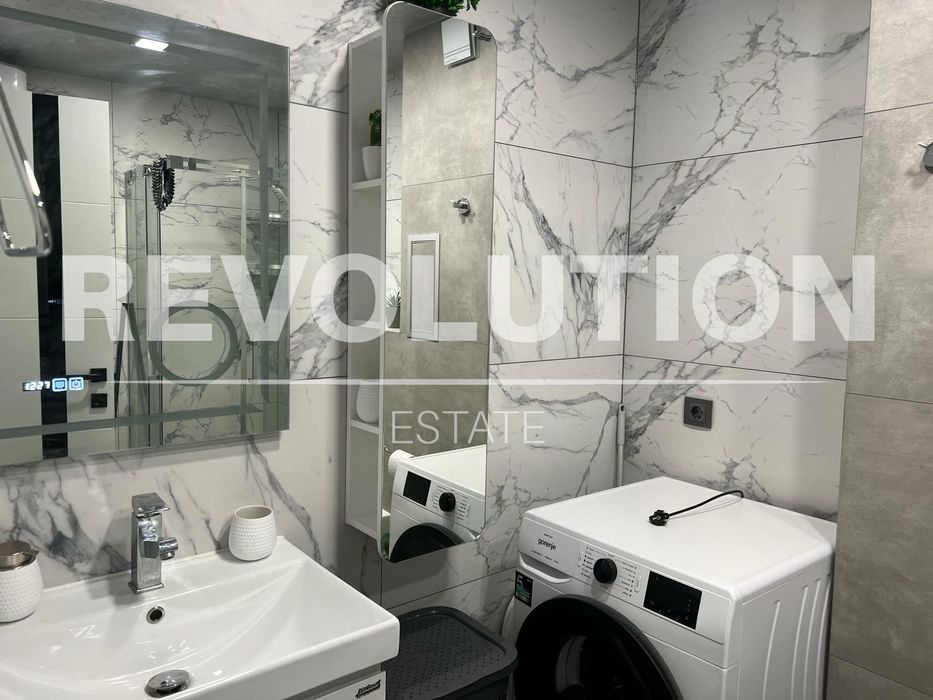 Дава се под наем Двустаен апартамент в Пловдив, Център - 75 кв.м за 650 € - Снимка #6