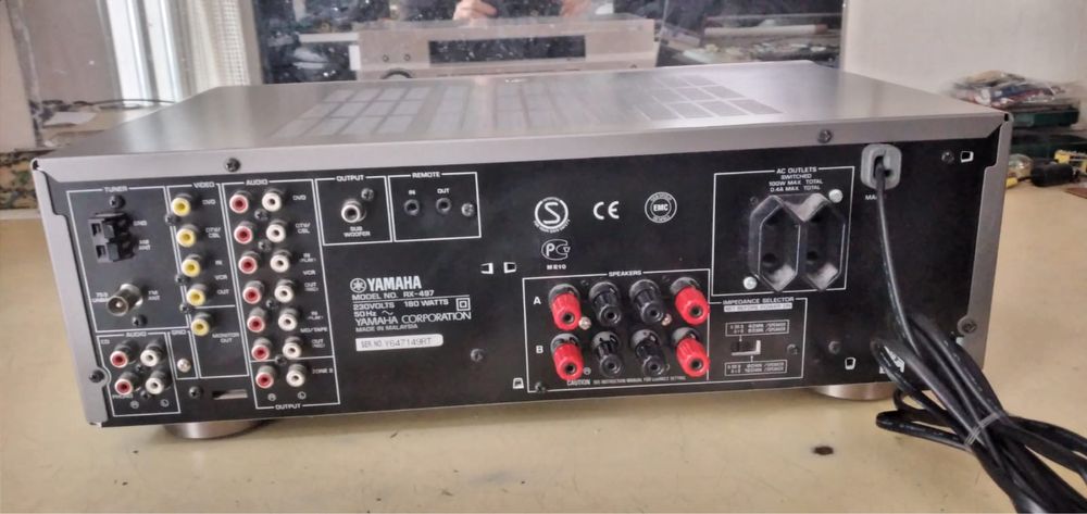 Reciever Yamaha RX-497