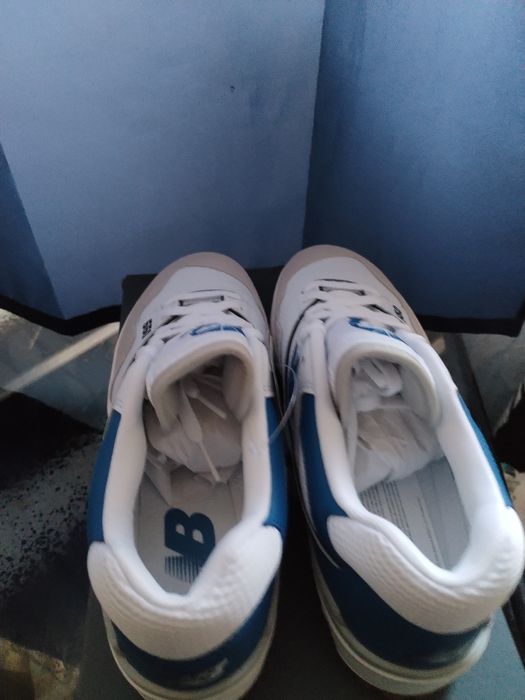 New Balance  42.1/2 номер