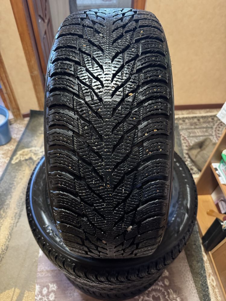 Продам Шины Nokian Tyres r3 suv
