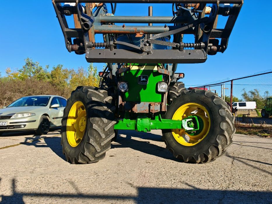 Tractor John Deere 1640 cu încărcător frontal faucheux