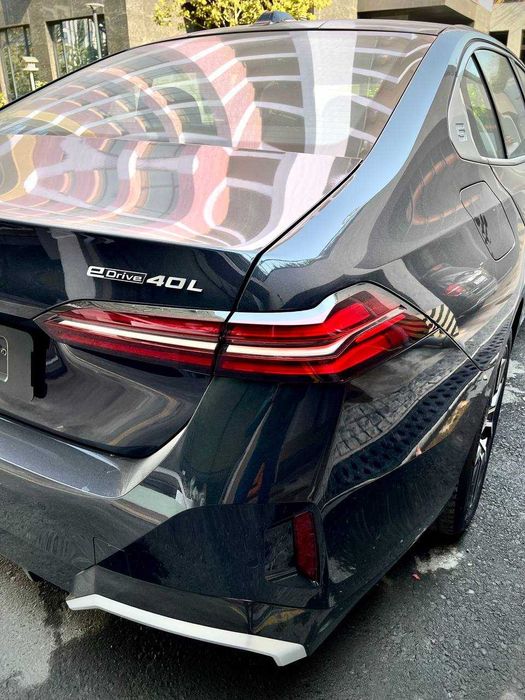 BMW i5 40L (Exclusive M-Sport) 2025