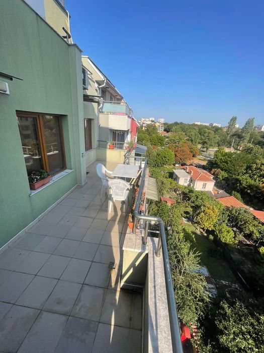 Продава се Тристаен апартамент в Пловдив, Христо Смирненски - 104 кв.м за 1923 €/кв.м - Снимка #4