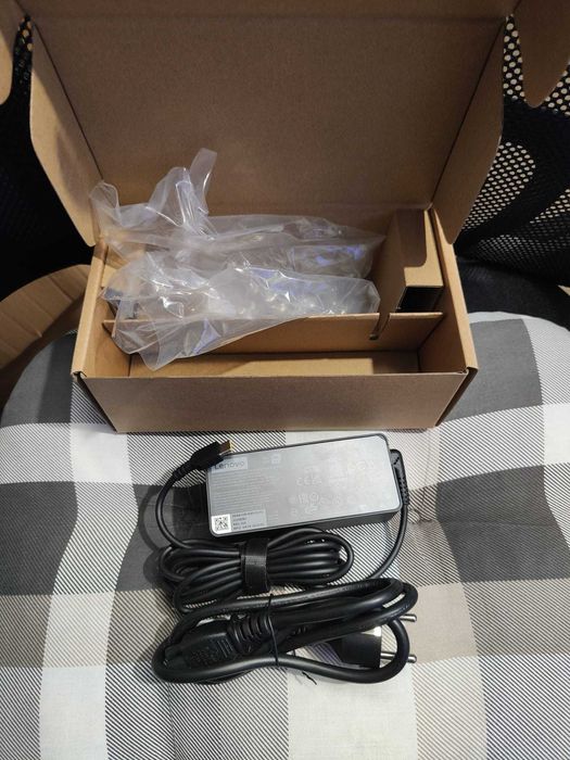 Incarcator laptop usb-c 65W nou sigilat