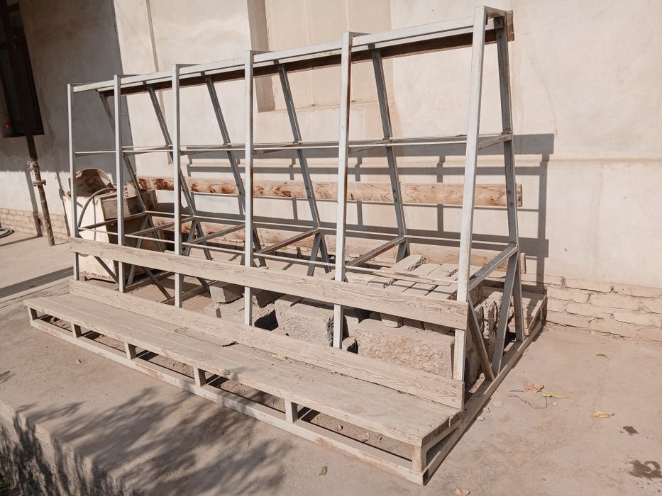 Peramida oyna tashish uchun