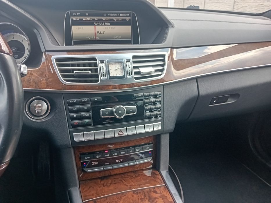Mercedes-benz e 300 bluetec w212