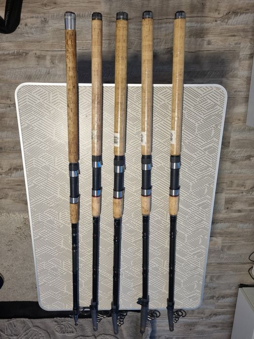 Vând lanseta telescopica daiwa megaforce