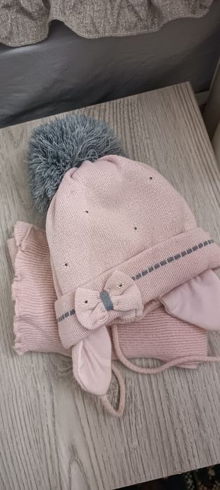 Шапка с шарфом для девочки 2, 3 лет