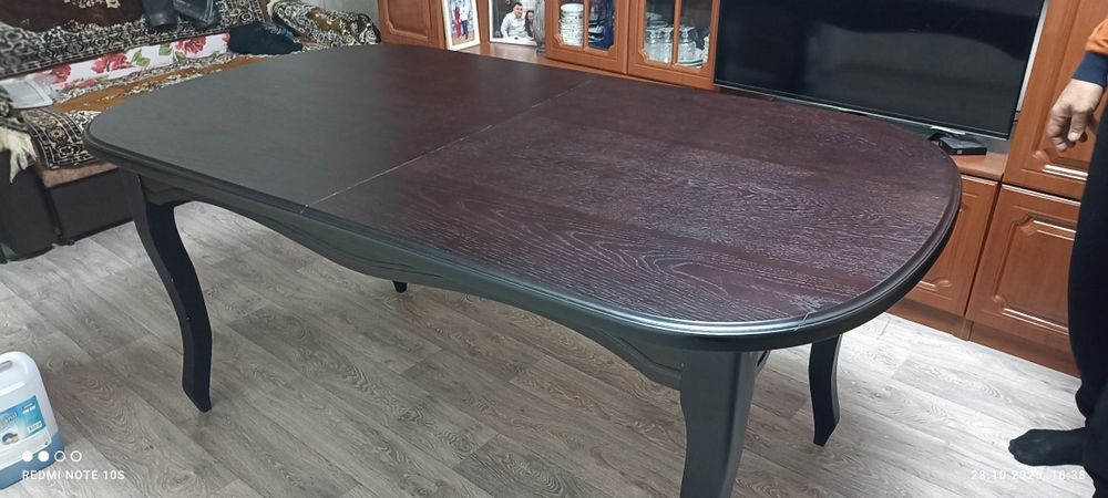 Стол обеденный, гостевой