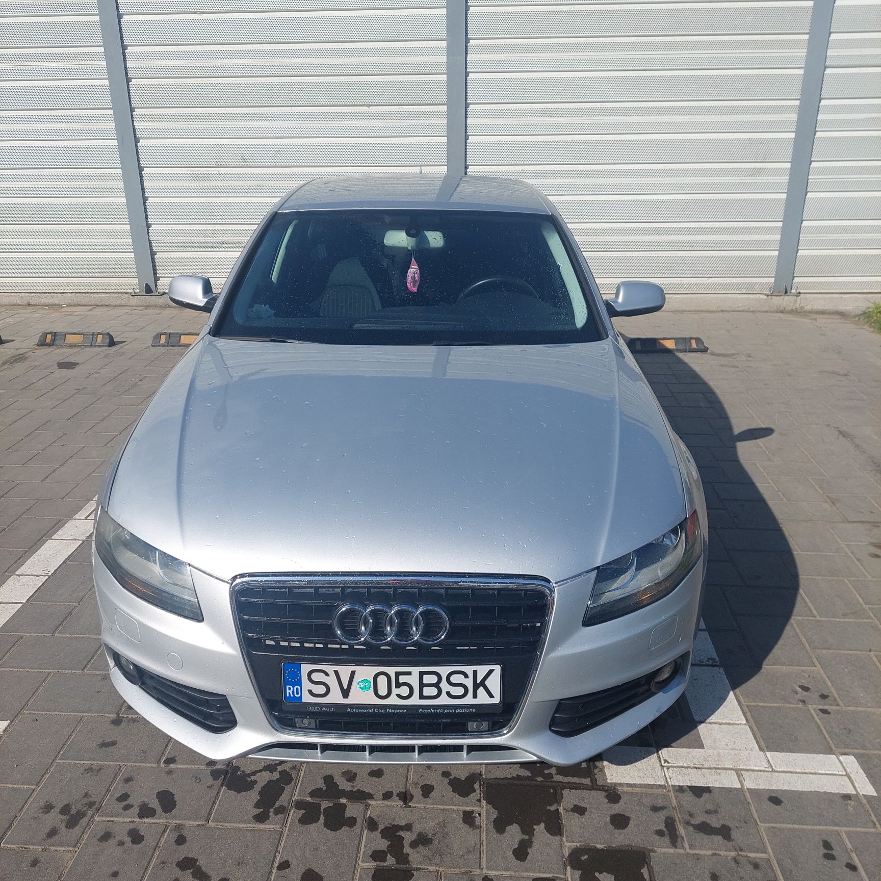Vand AUDI A4 B8 2010