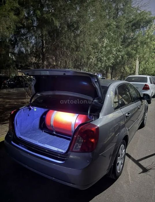 Жетра сотилади. 2016  евро автомат каробка. Холати идеал. Узимники