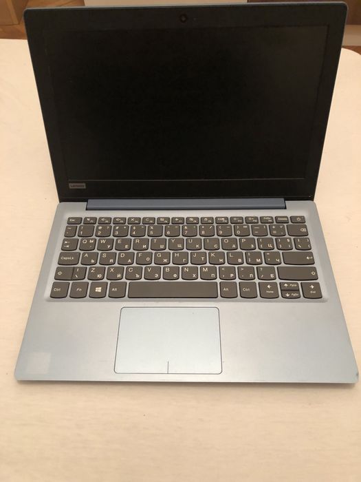 Лаптоп Lenovo