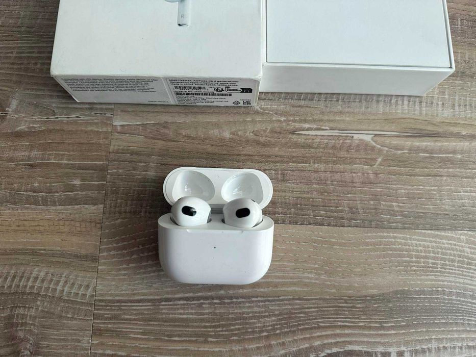 Vând AirPods 3 (Generația 3) originale