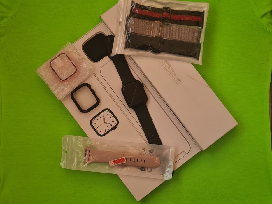 Apple Watch  7  GPS  45mm  -  Full Box  - Apeluri