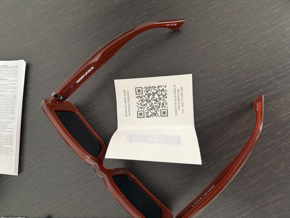 NEW model original : Ochelari de soare Marcelo Burlon!