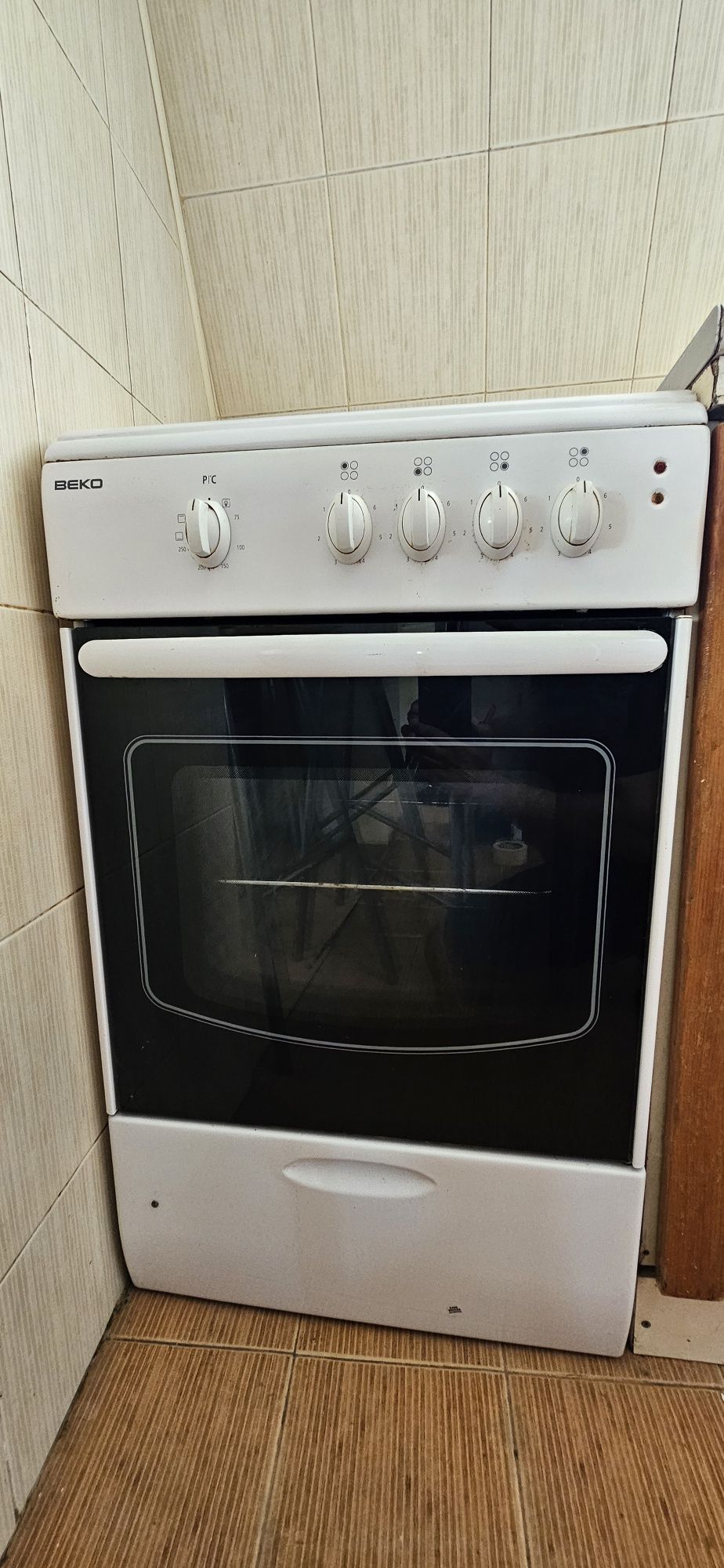 Печка с фурна Beko 50см