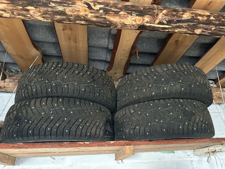 Продам зимние шины