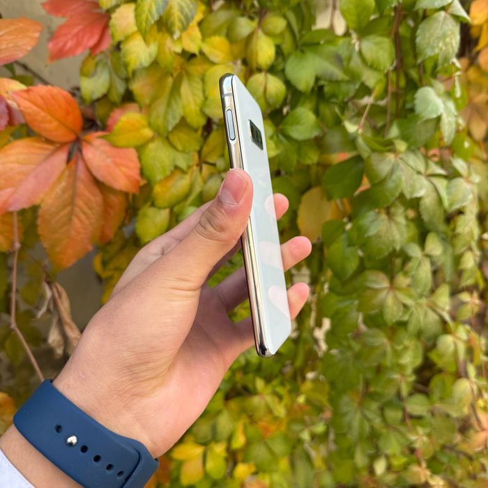 Samsung S10E sotiladi Uzb buylab dastavka bor