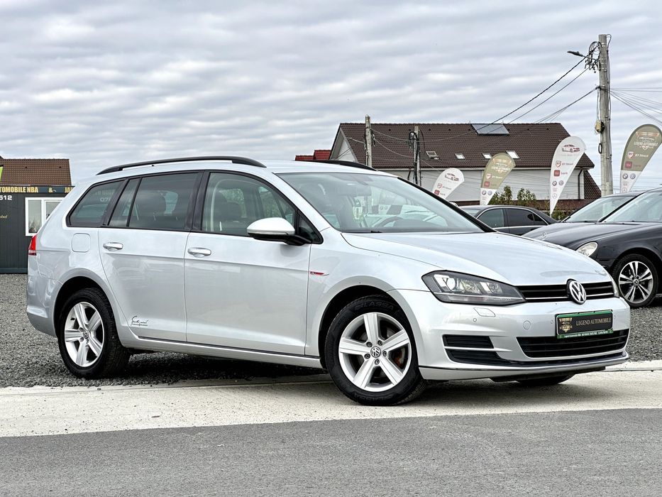 Golf 7 1,6 TDI 105 Cp 2014 R-Line Xenon Navigație Climatronic