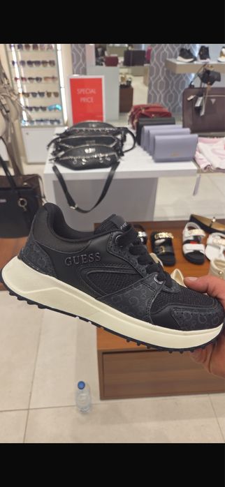 Adidasi Guess de dama