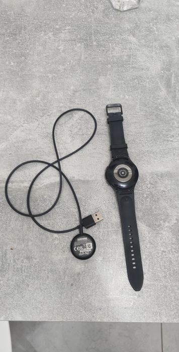 Samsung Galaxy smartwatch 4