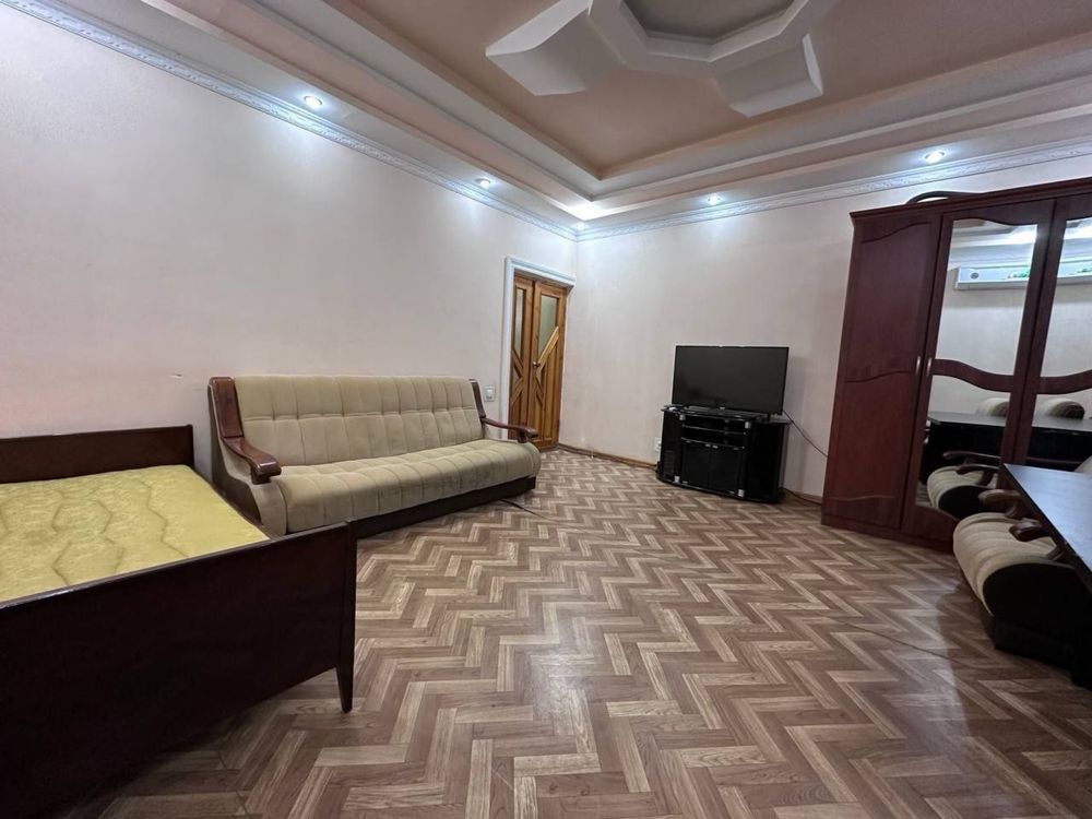 Продается 1 х ком под не жилое U
