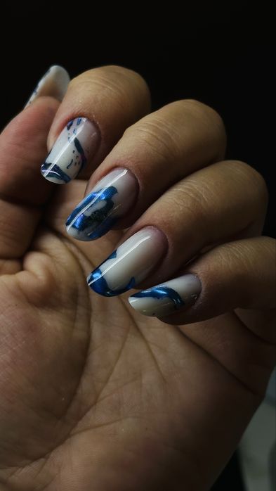 Manichiura cu gel / programari disponibile ptr luna Decembrie