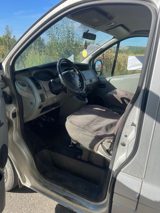Opel vivaro, 6 locuri
