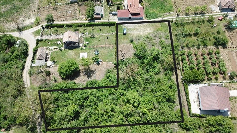 Продава се Парцел в Севлиево - 1500 кв.м за 7 €/кв.м - Снимка #1