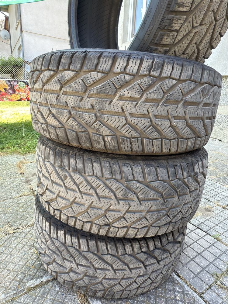Зимни гуми 225/40/18